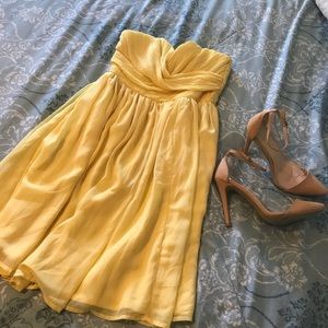 SOLD ✅ Dainty yellow dress! Sz 8! Prom Wedding